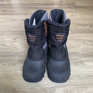 Boys Snow Boots C9 by Champion Size 11